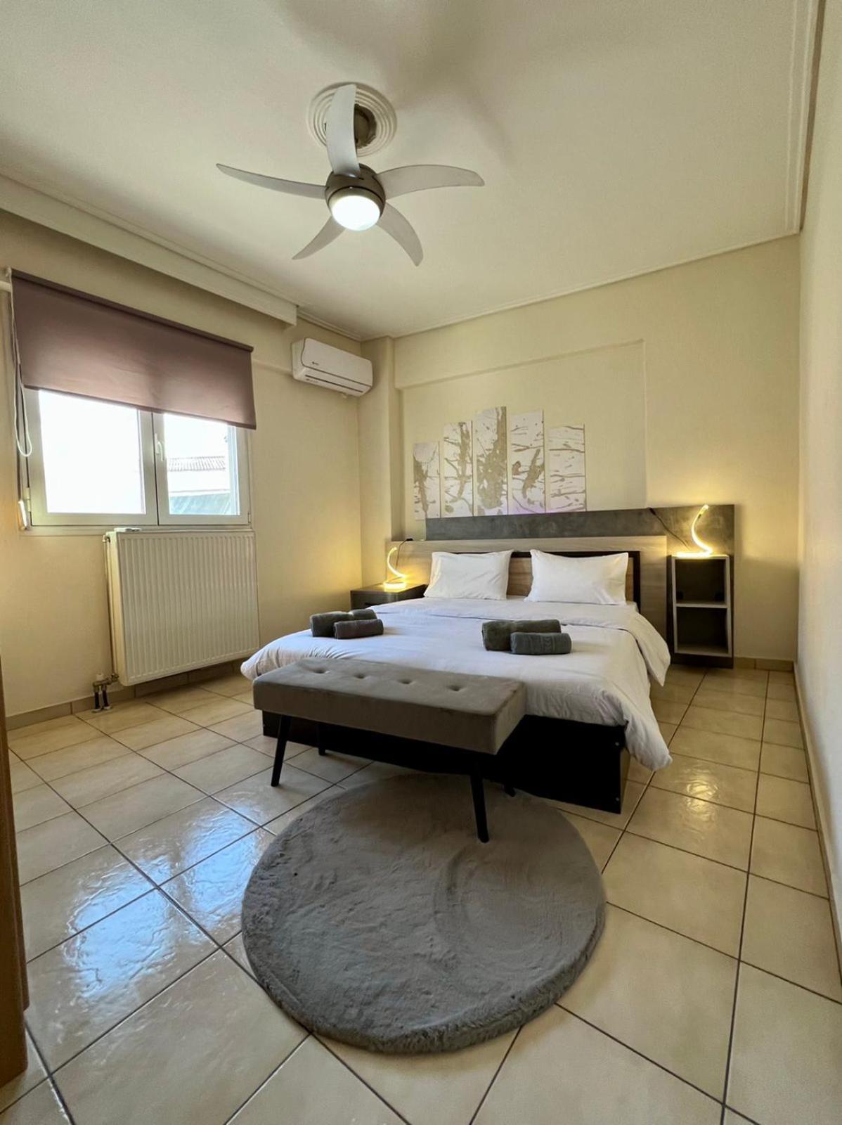 Central Appartment 2 With Parking Larissa Bagian luar foto